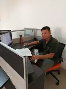 共克時艱 學院開通投融資及法律咨詢服務，為師生發展保駕護航
